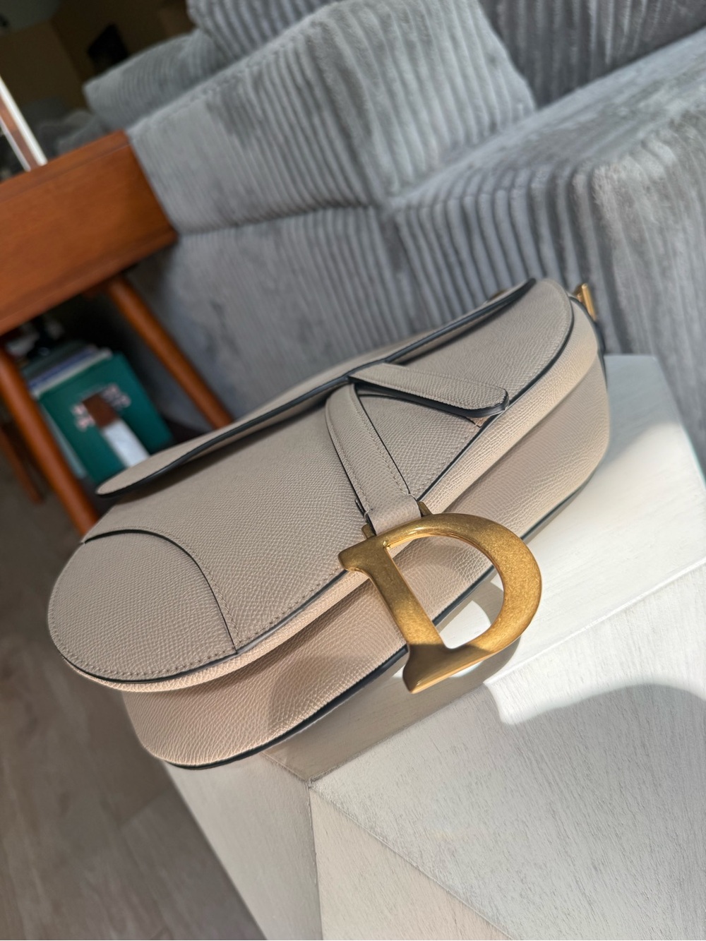 Dior Saddle Bag in Beige Calfskin Leather - Picture 6 of 14